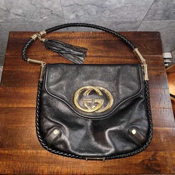 Authentic Vintage Gucci Black Leather Britt Tassel Bag - Picture 2 of 12